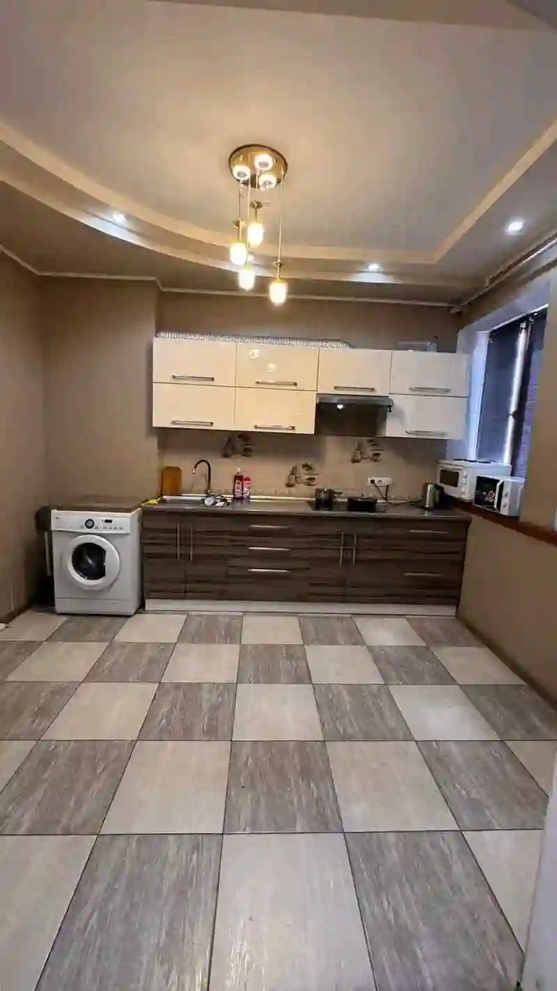 3-к квартира, 4 этаж, 121 м², шохмансур