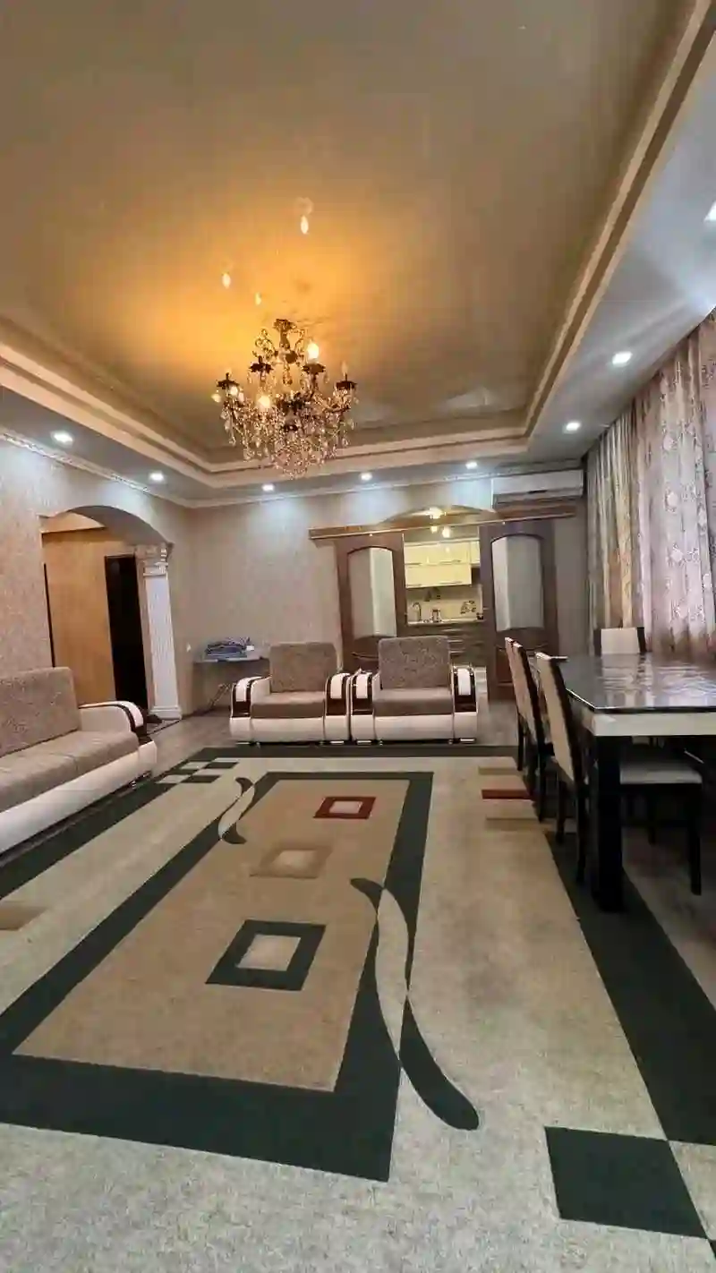3-к квартира, 4 этаж, 121 м², шохмансур