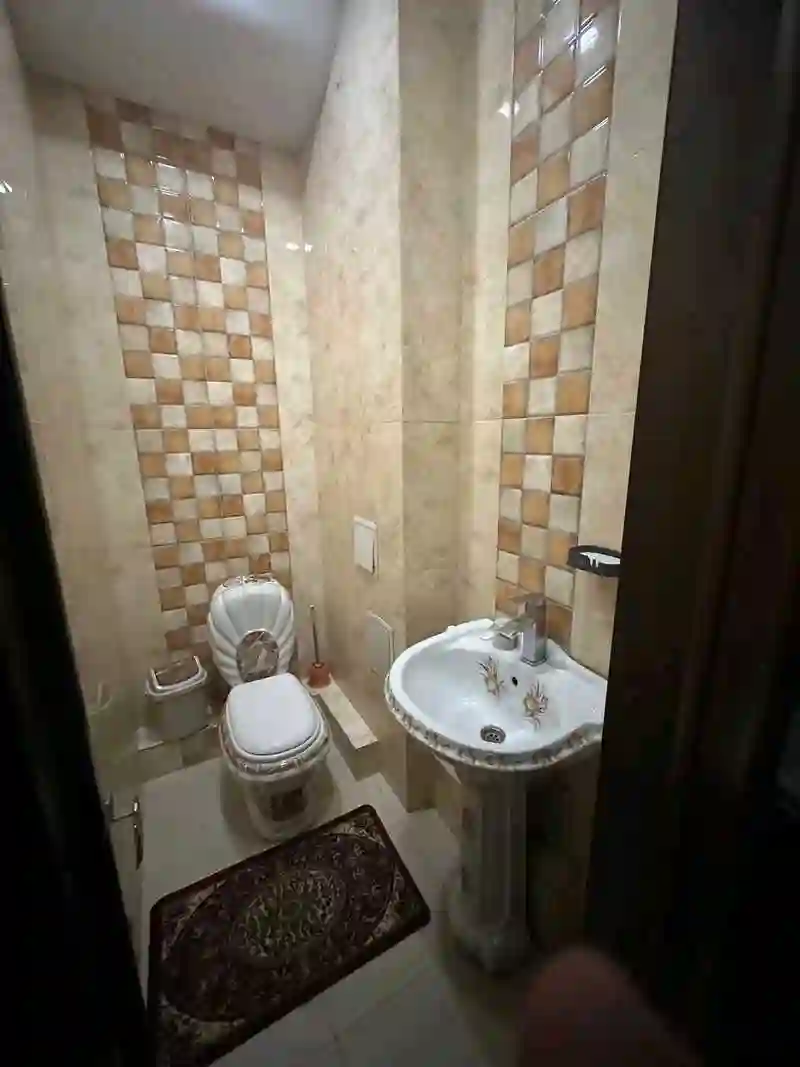 3-к квартира, 5 этаж, 130 м², И Сомони