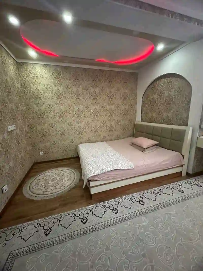 3-к квартира, 5 этаж, 130 м², И Сомони