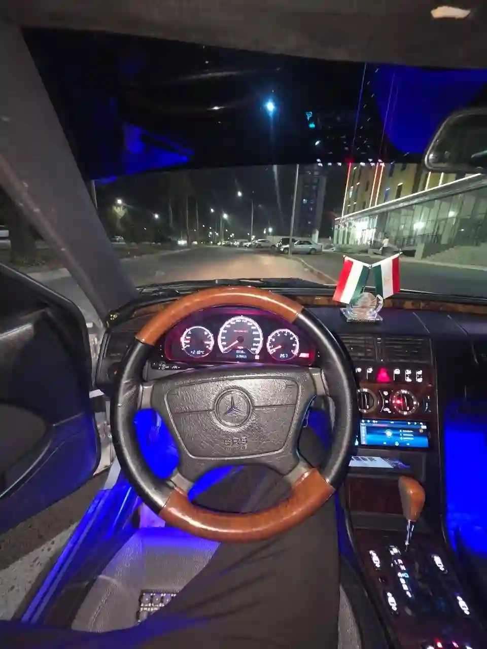 Mercedes-benz E class 2000
