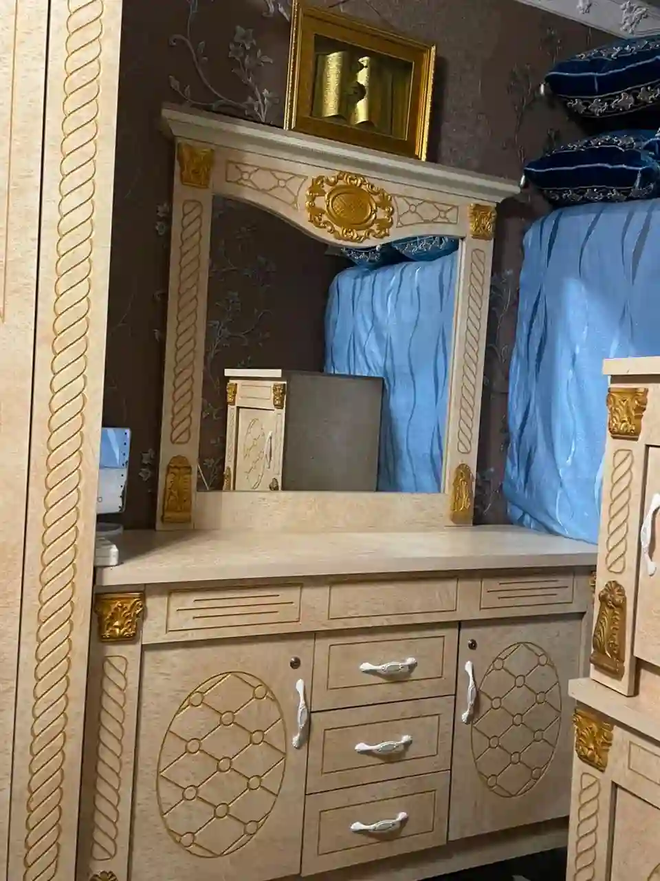 мебел 