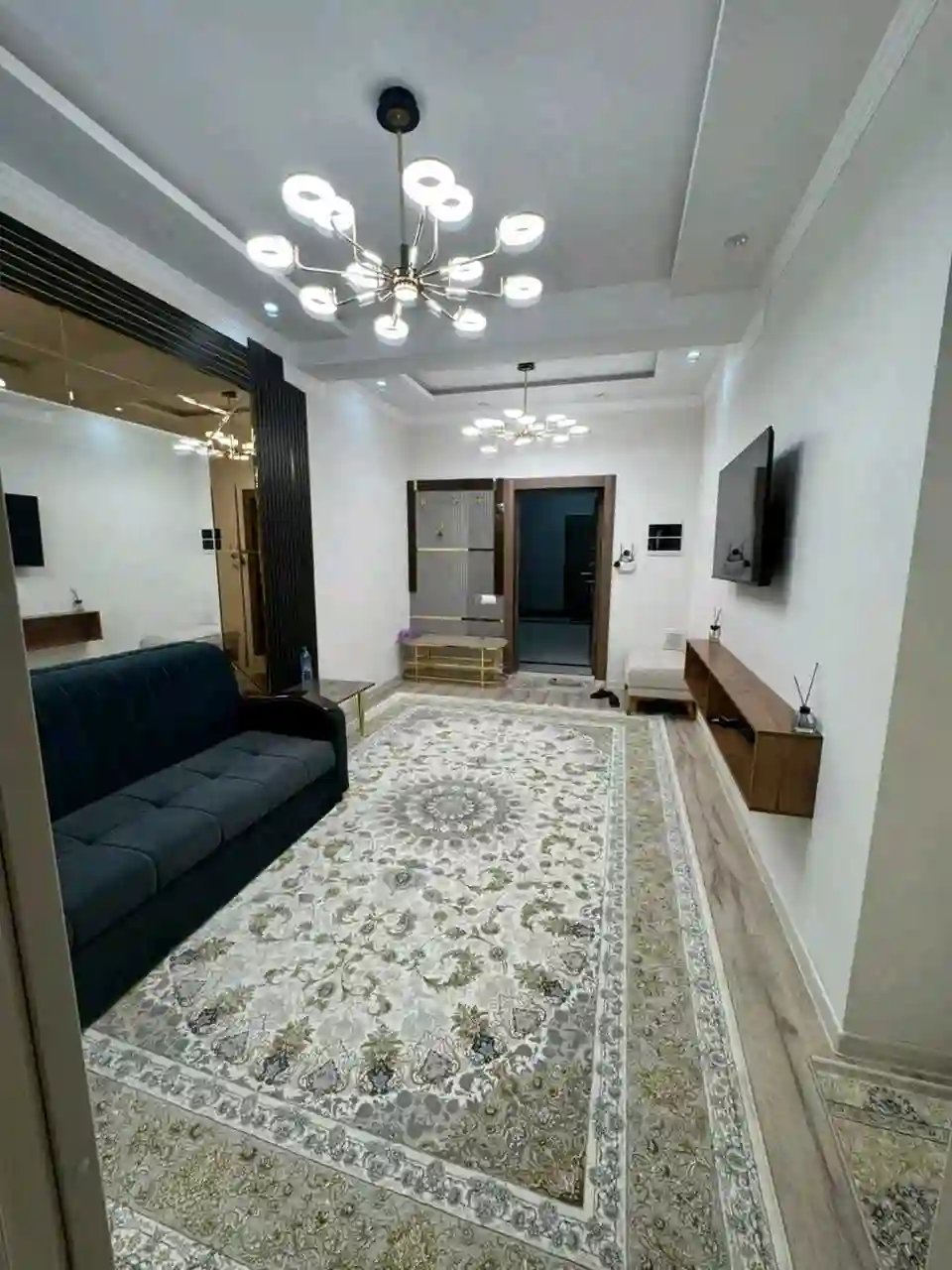 3-к квартира, 13 этаж, 90 м², фирдавси   диагностика коммерческий институт
