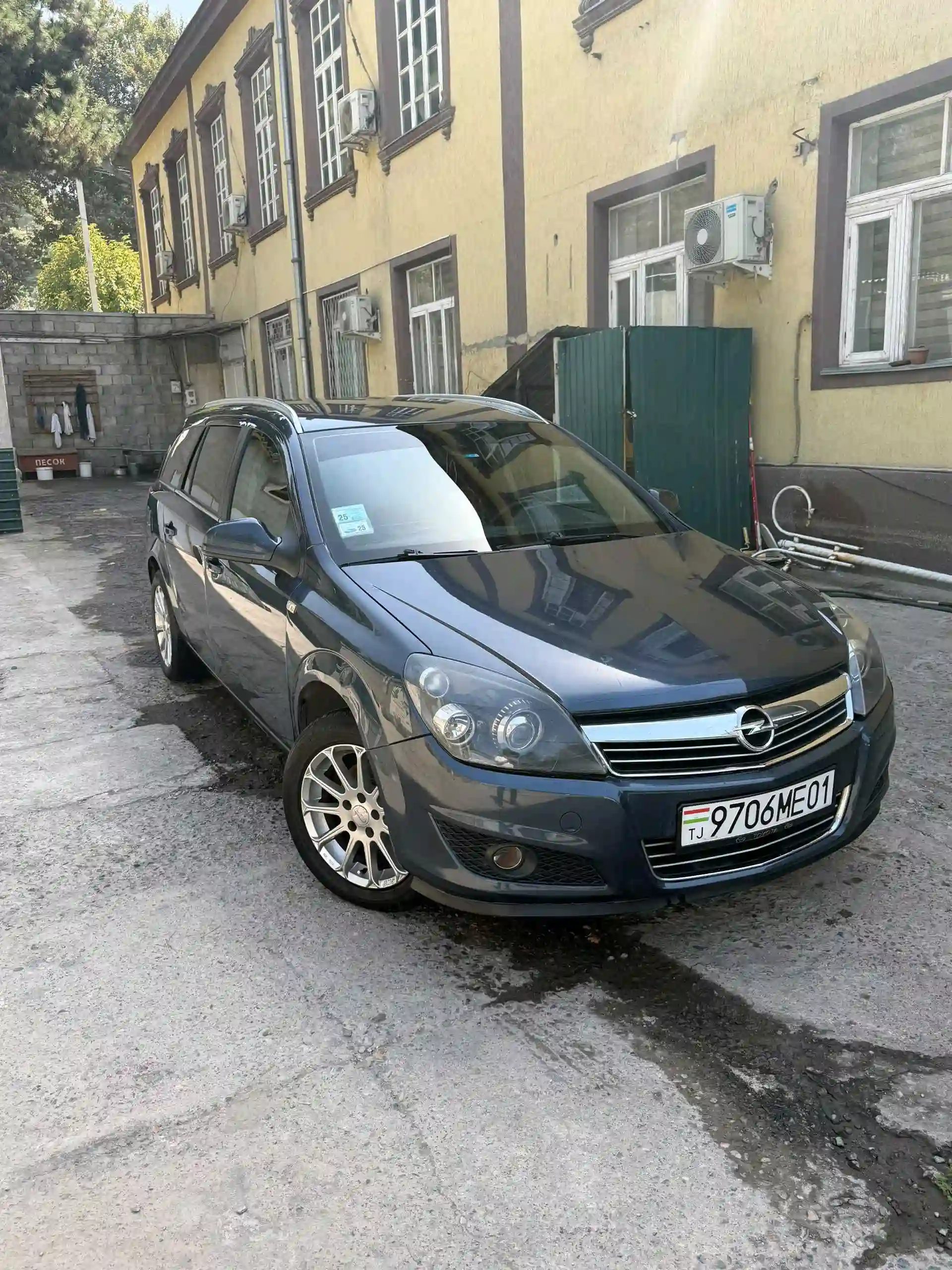 Opel Astra h 2010