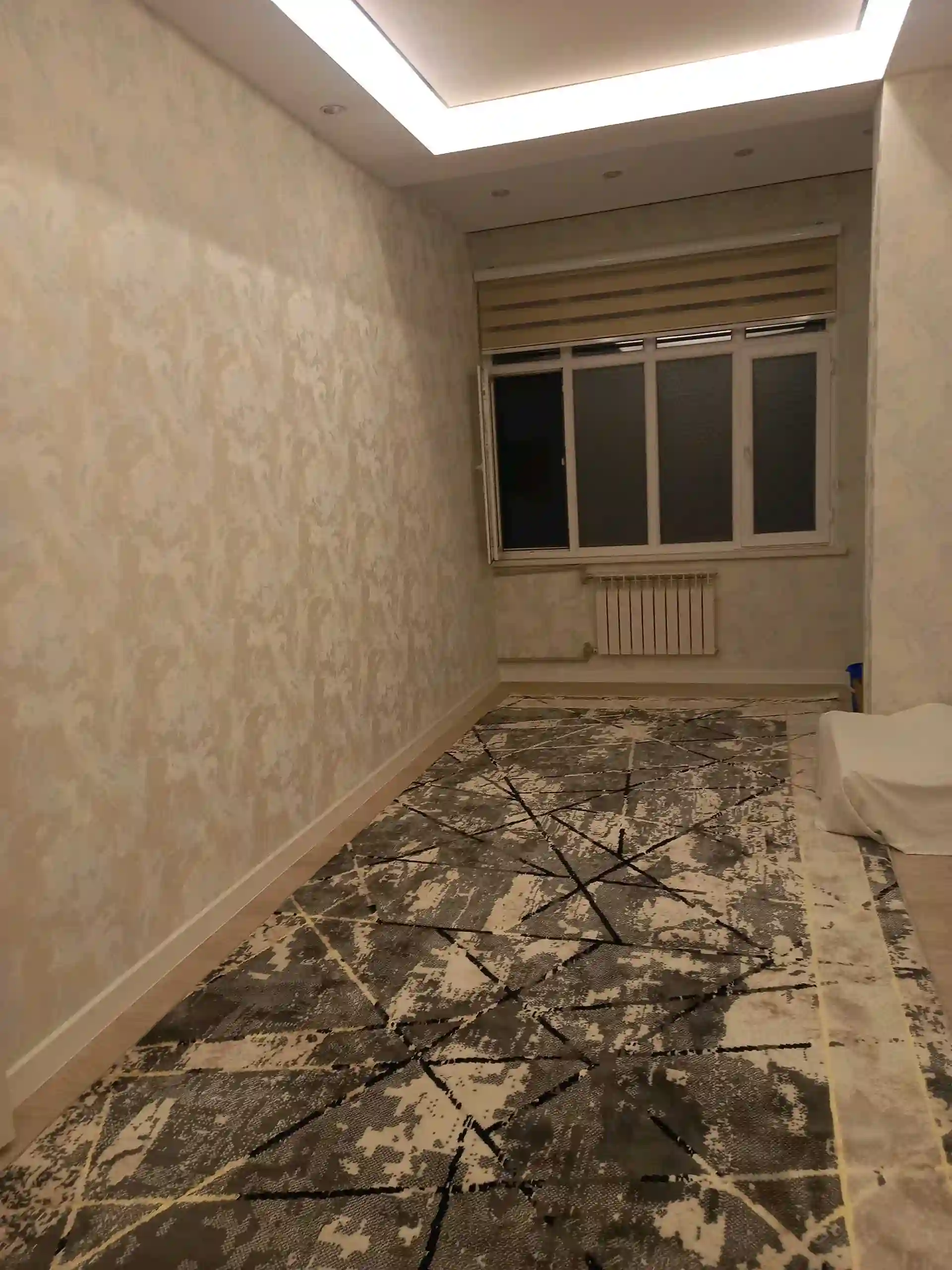 Комната, 72 м², 2 этаж, Центр