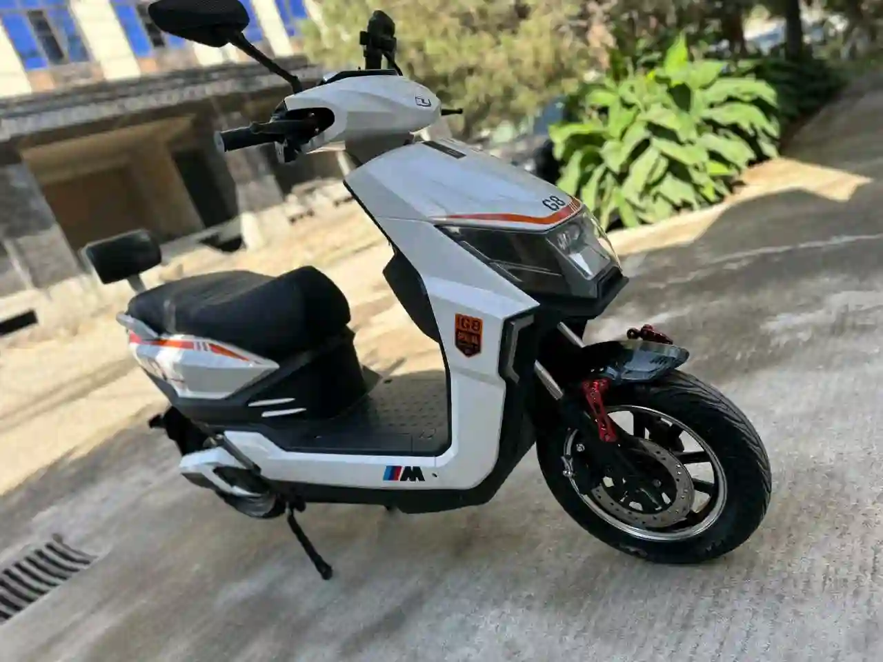 Скутер G8
