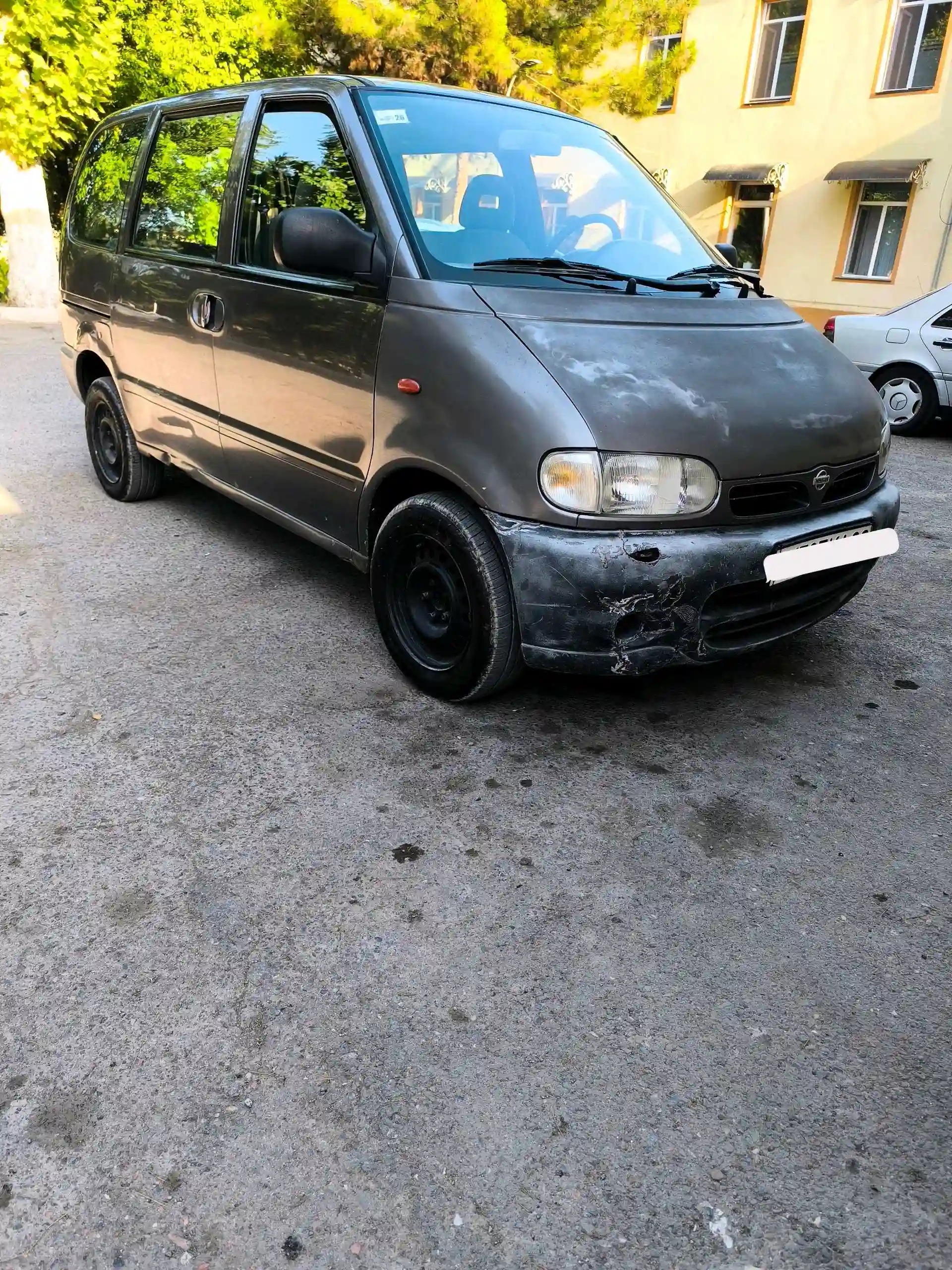 Nissan Serena 1999 — миниатюра 12
