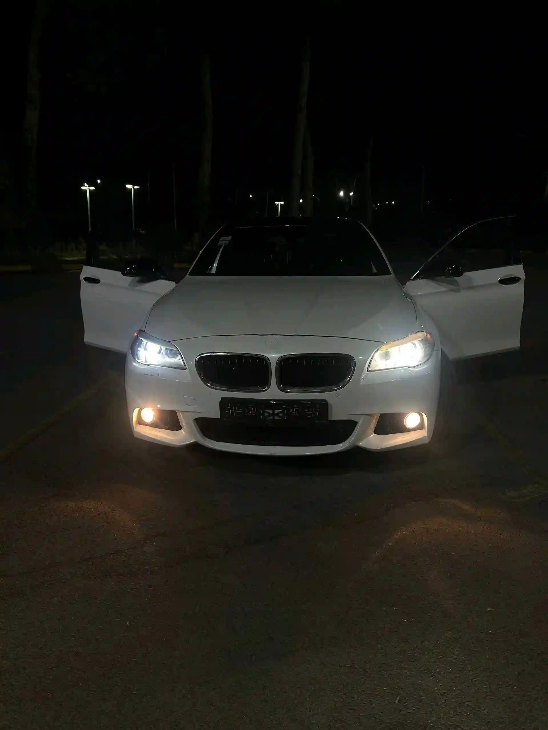 BMW 5 series 2011 — миниатюра 4