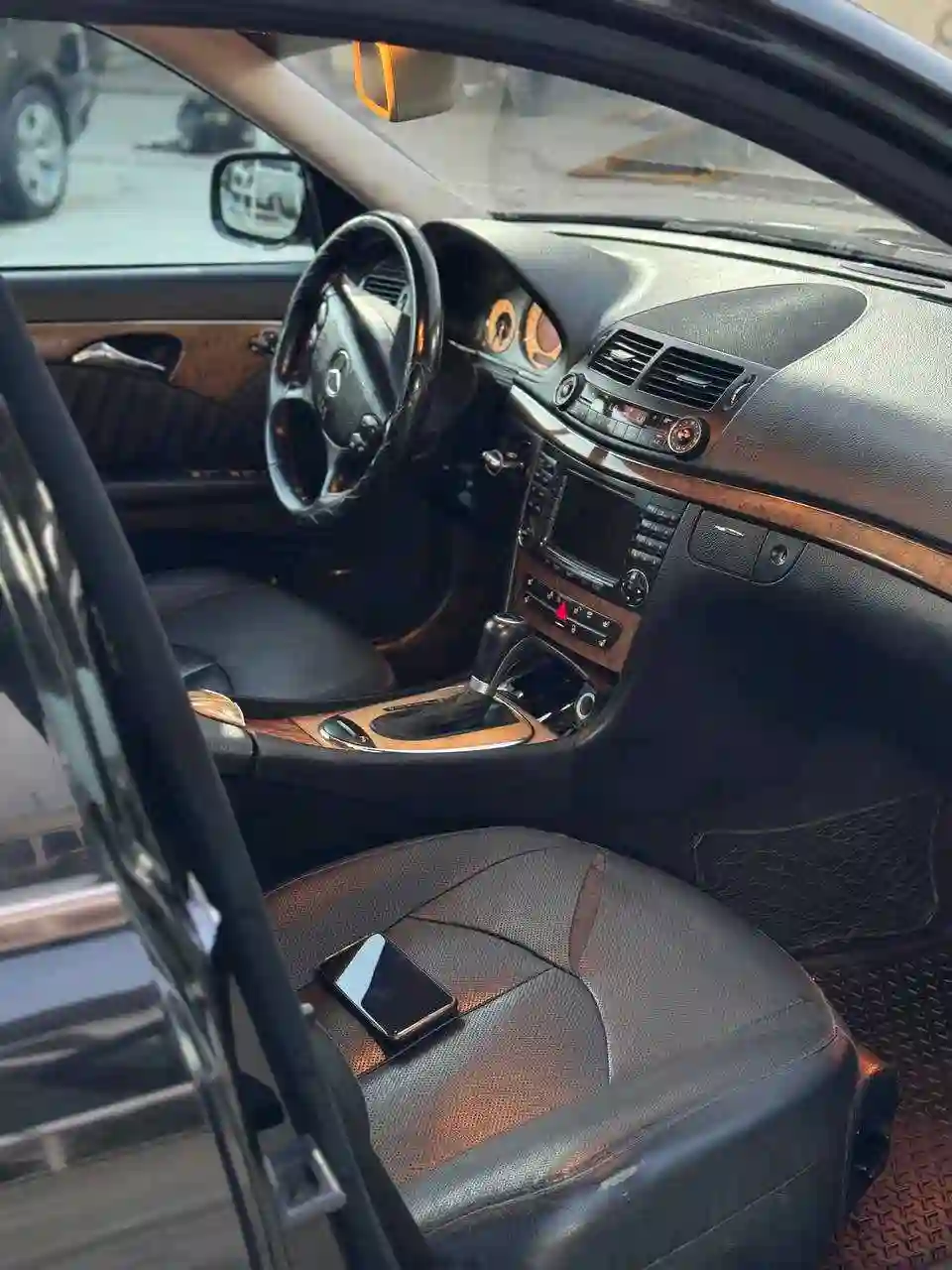 Mercedes-benz C class 2009 — миниатюра 3