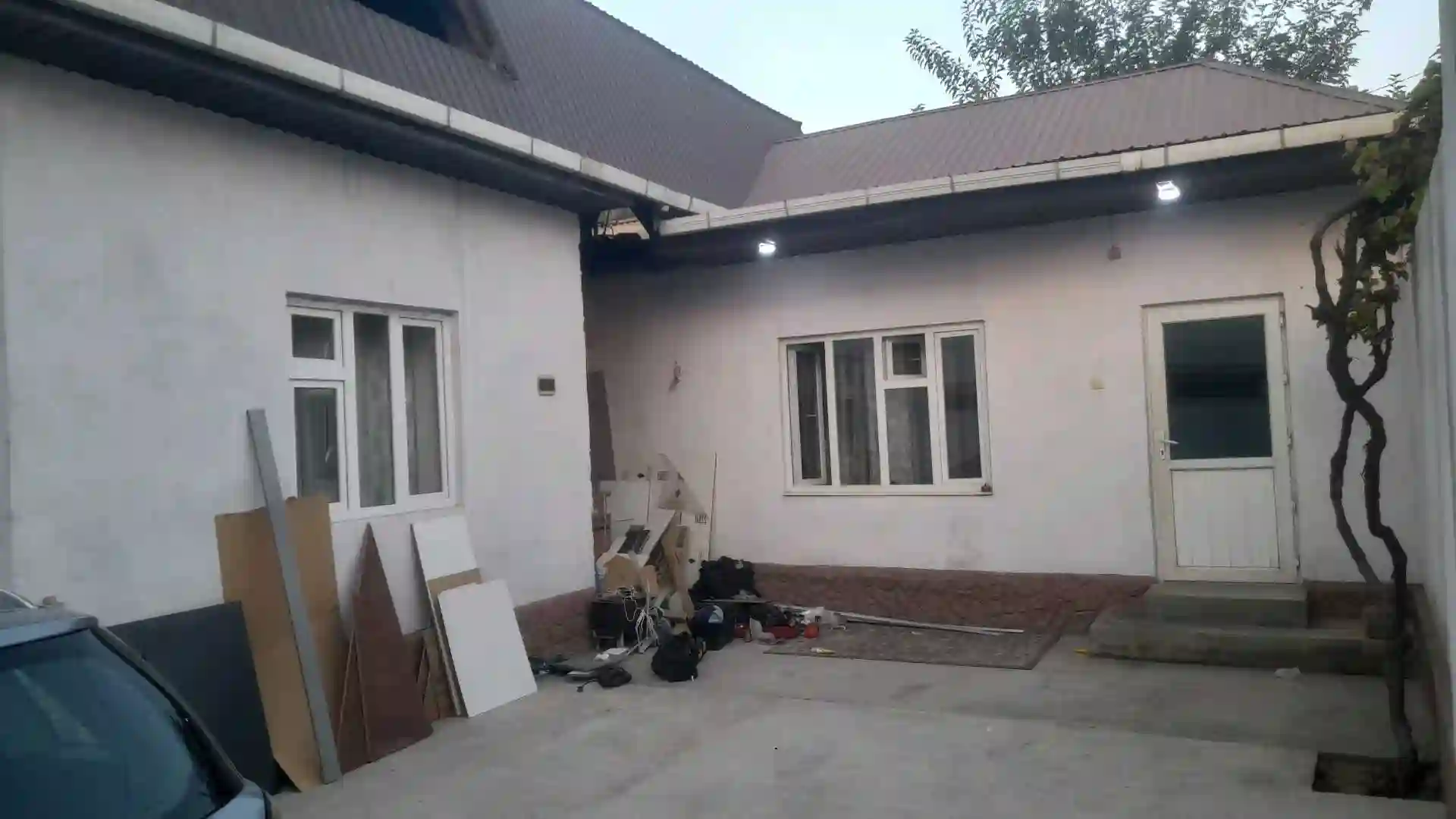 2 этажный, 5-комн. дом, 1 м², 9 соток, шахринав