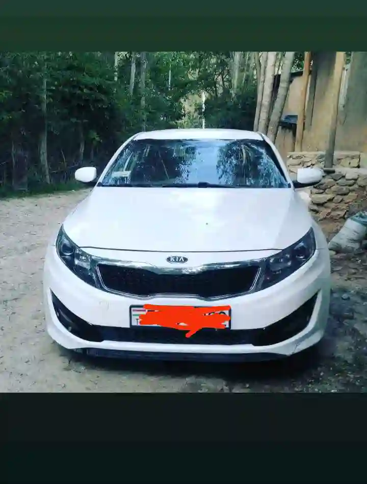 Kia K5 2011