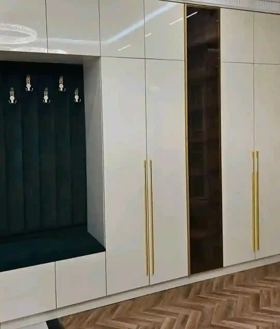 прихожей 