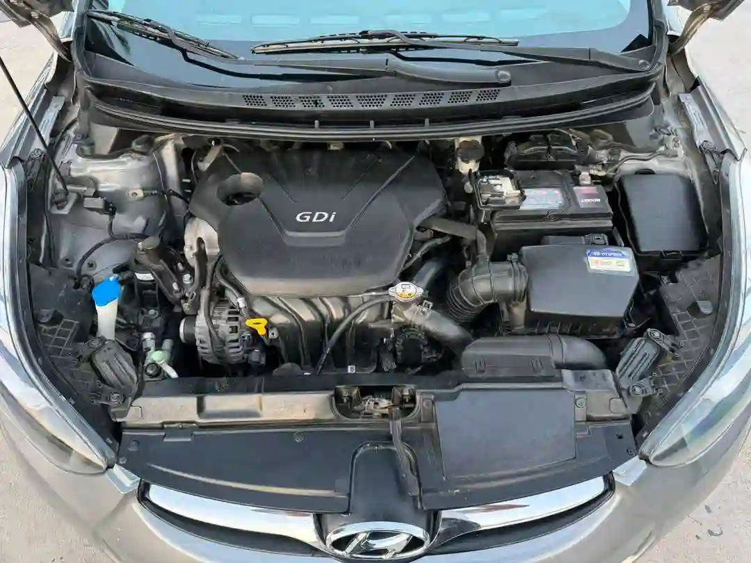 Hyundai Avante 2013