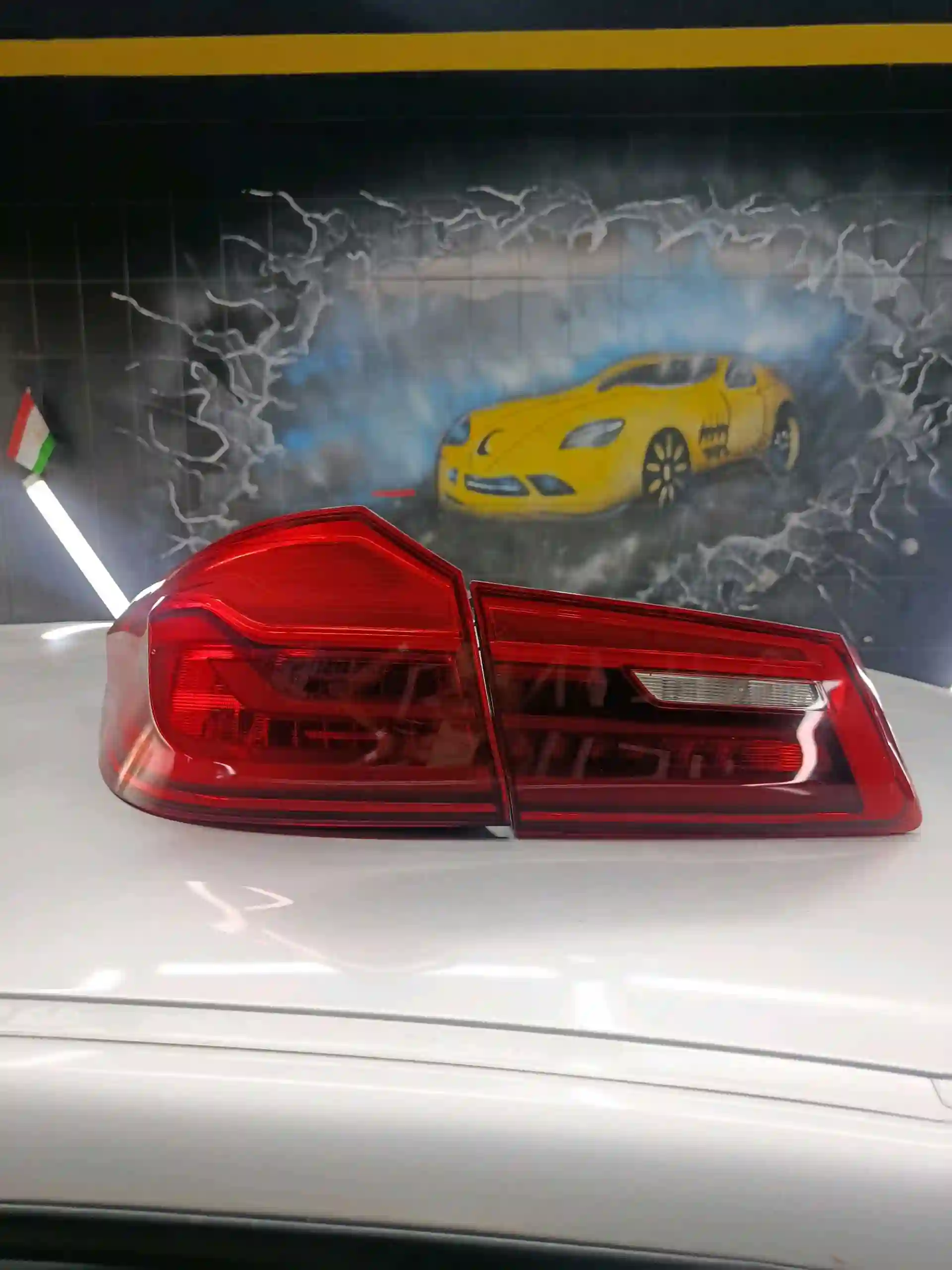 задний фонарь от BMW G30