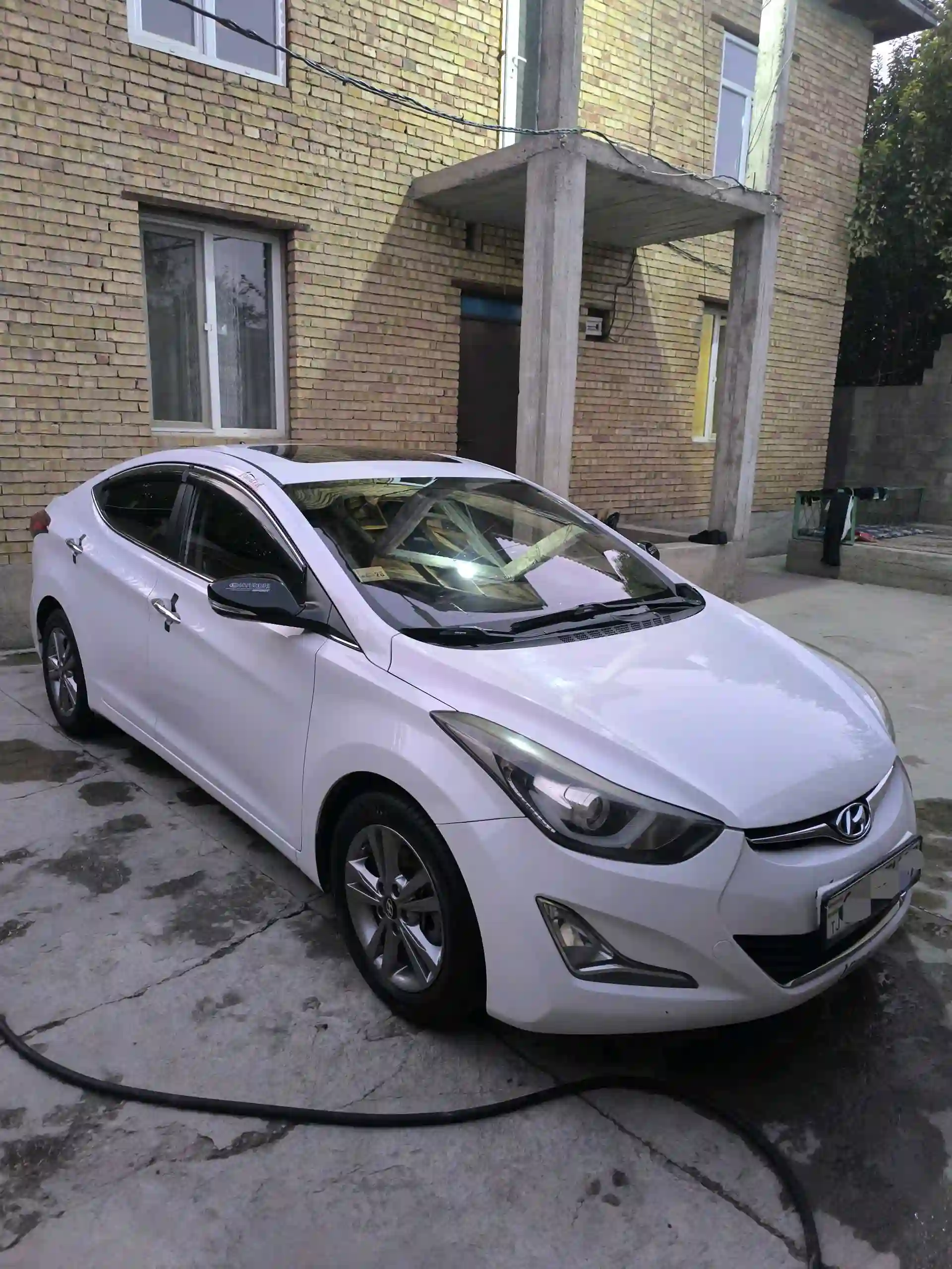 Hyundai Avante 2014