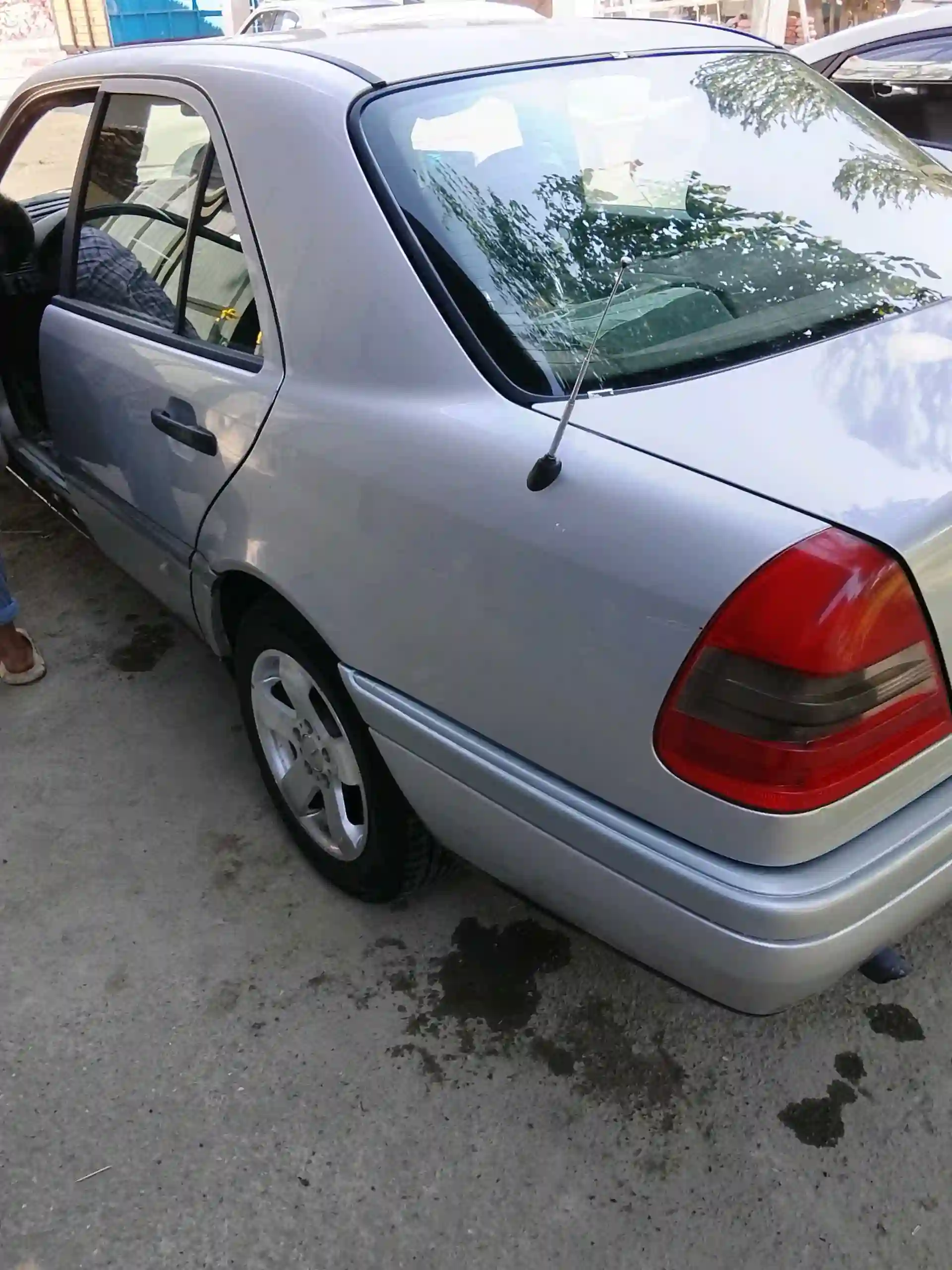 Mercedes-benz C class 1993 — миниатюра 4