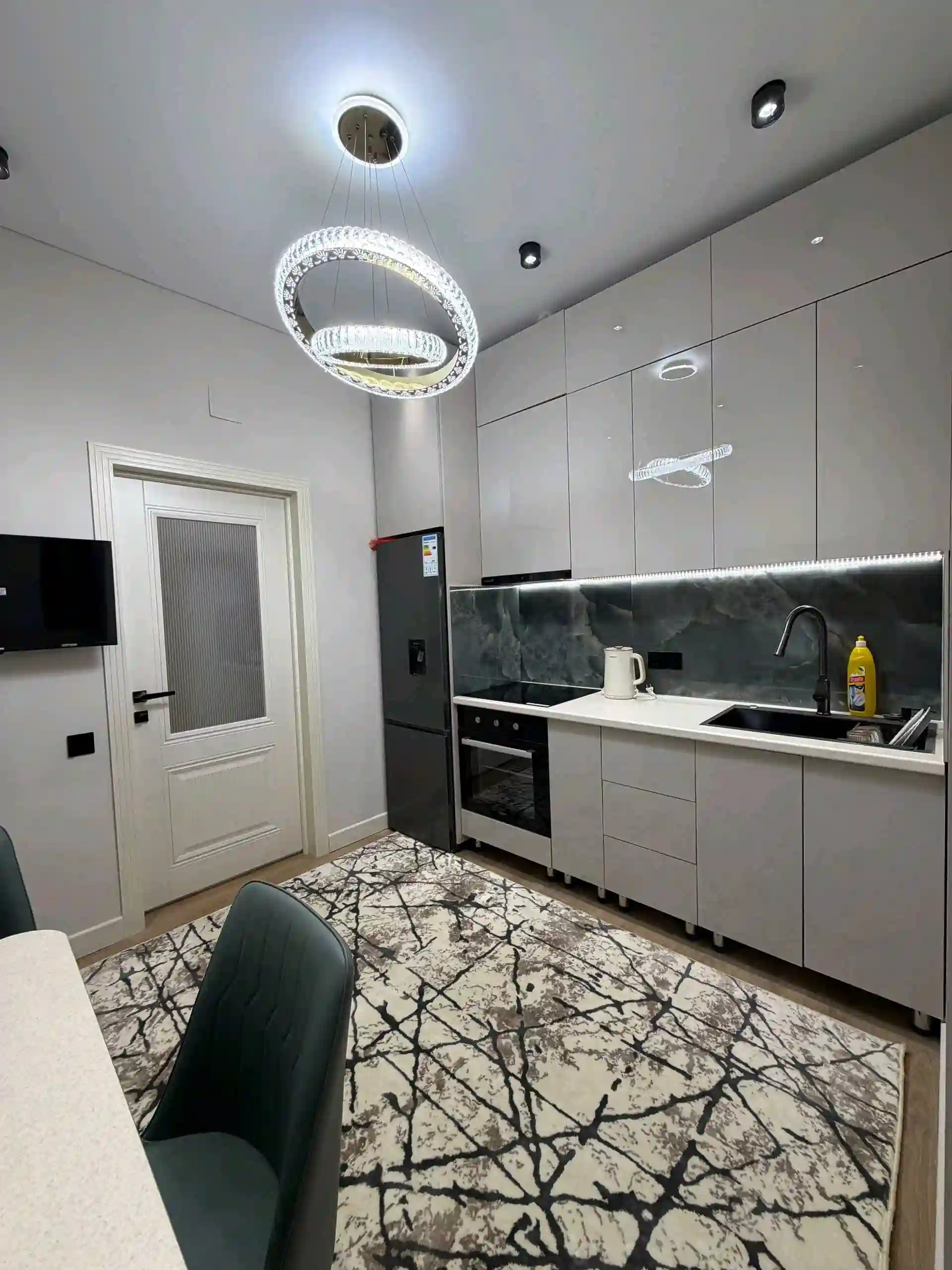 2-к квартира, 14 этаж, 61 м², Сино, 112мкр