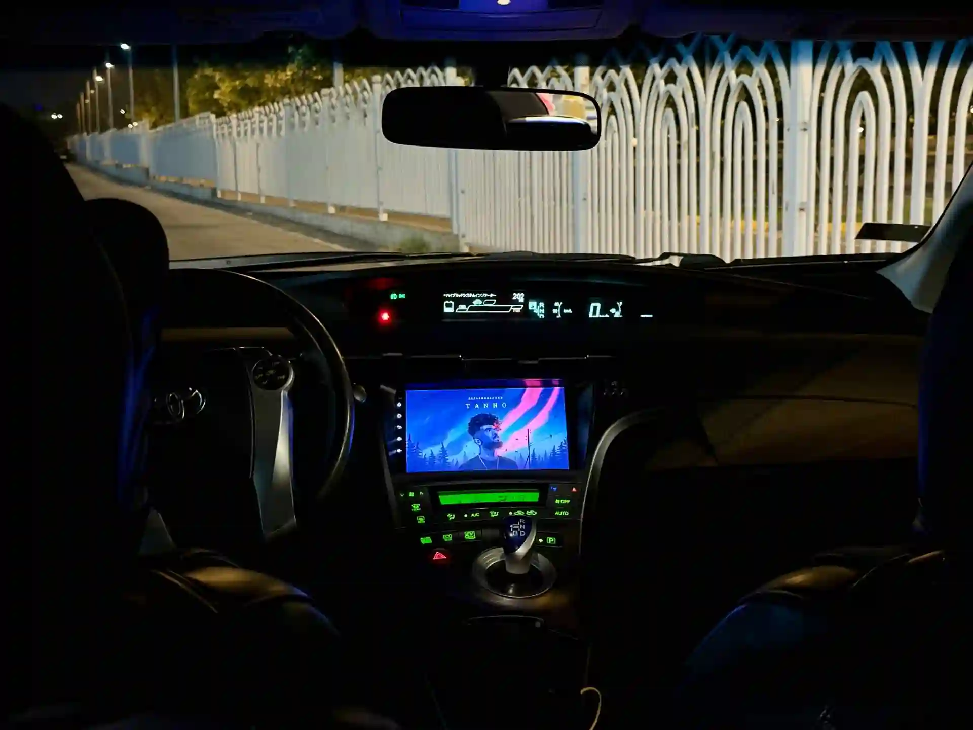 Toyota Prius 2014 — миниатюра 8