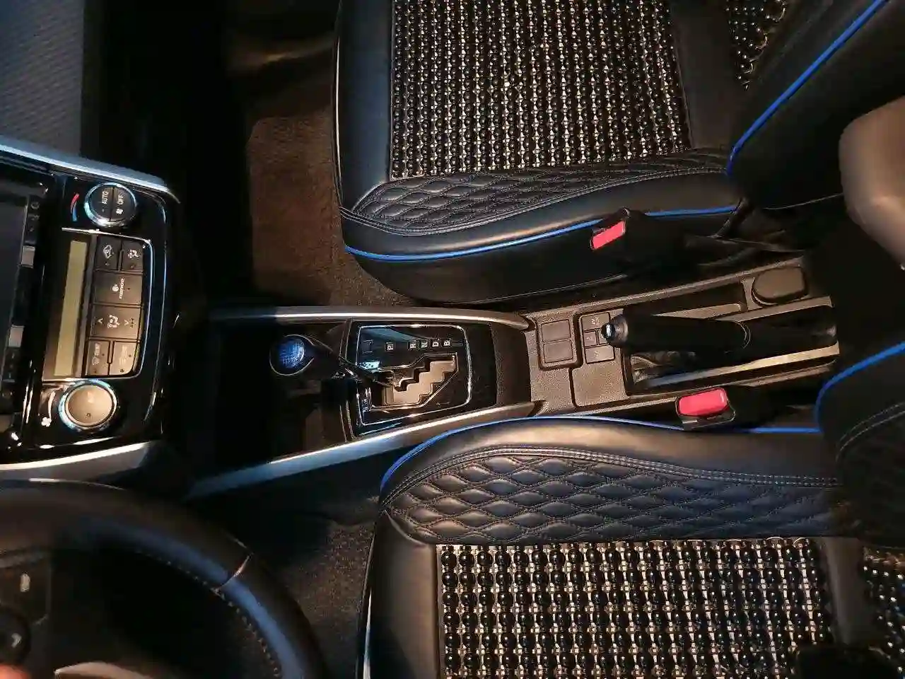 Toyota Fielder 2015