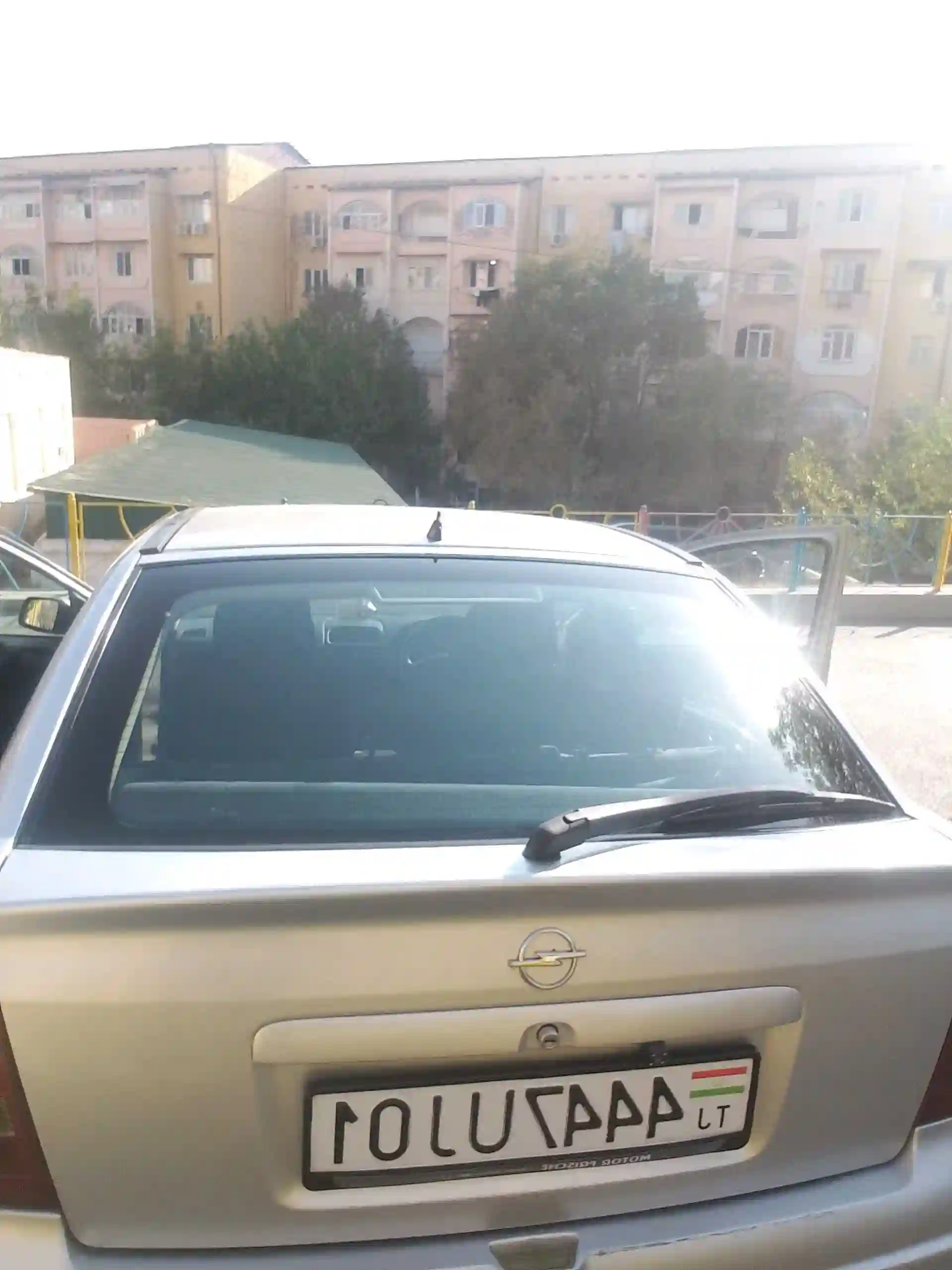 Opel Astra j 1998