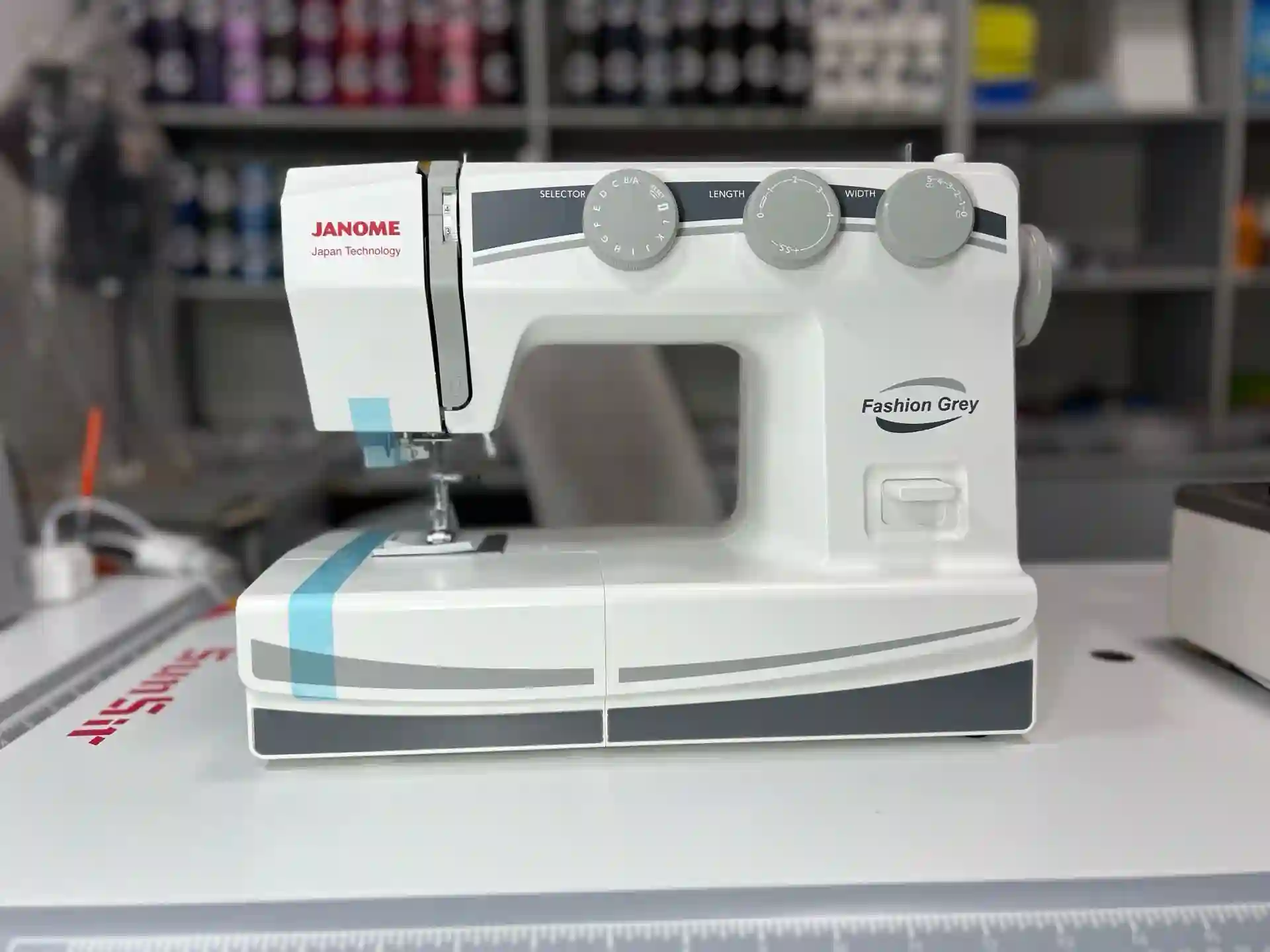 Мошинаи Дарздузи JANOME Fashion Grey  — миниатюра 2