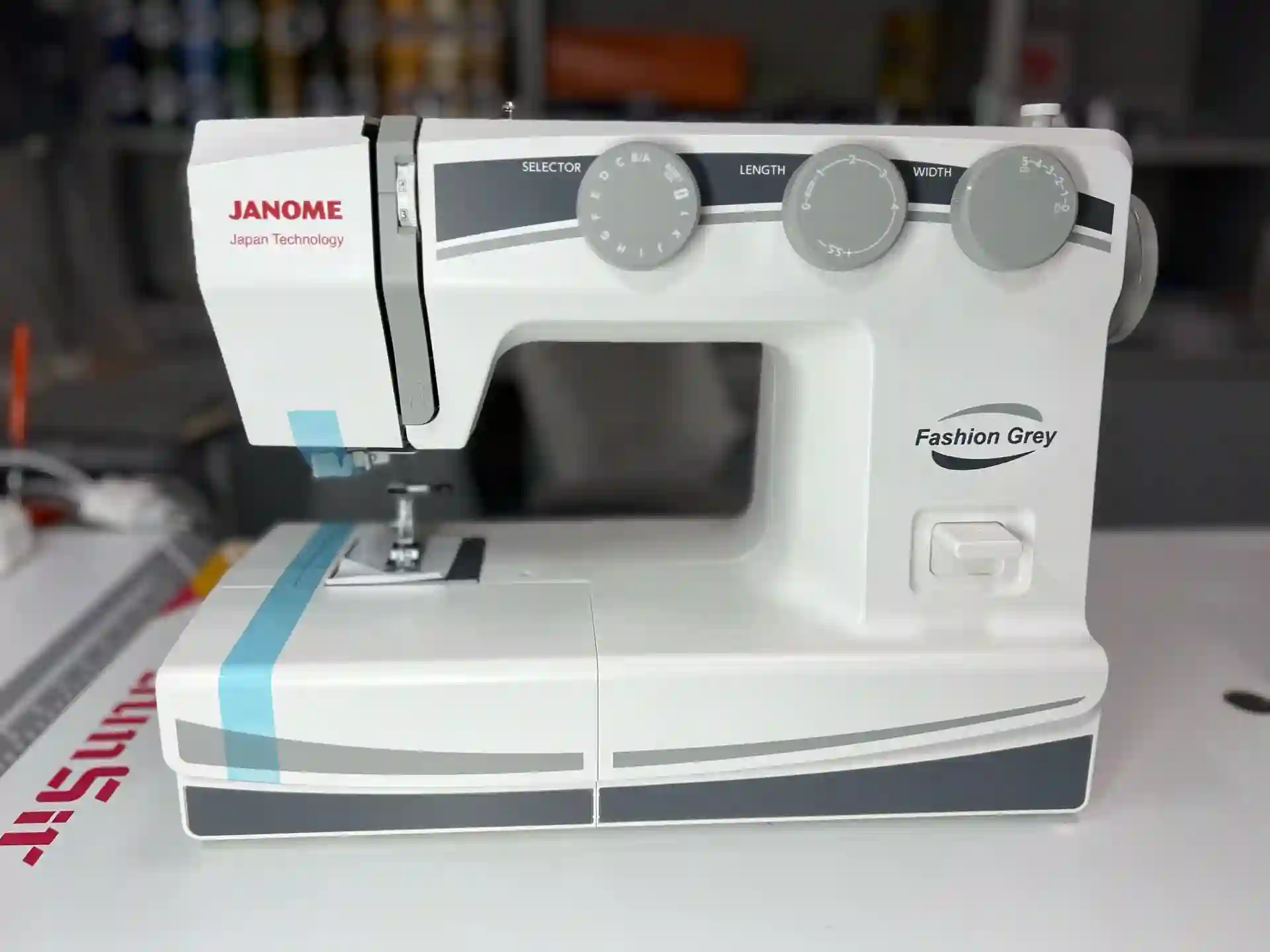 Мошинаи Дарздузи JANOME Fashion Grey  — миниатюра 4