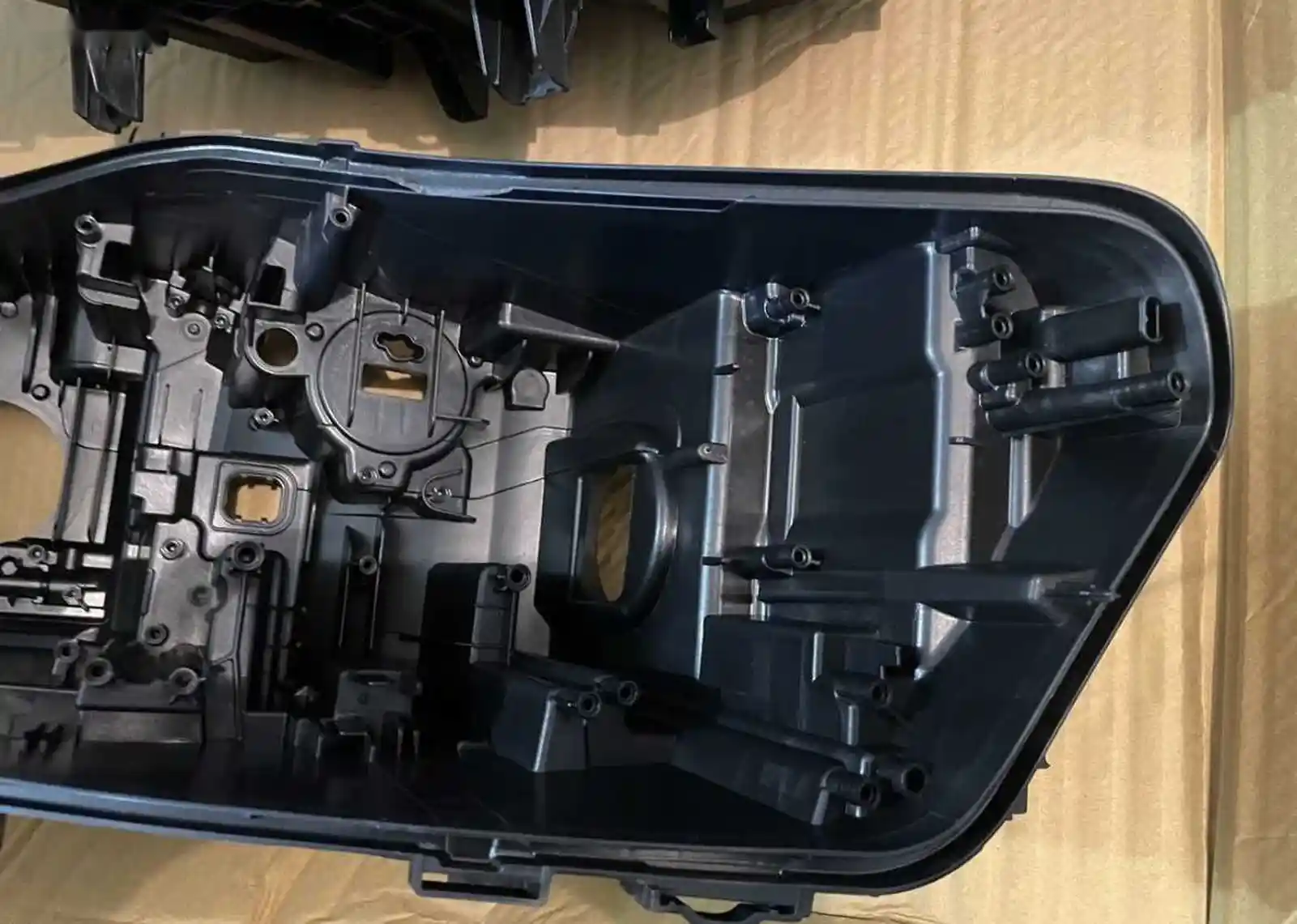 Корпус фары от BMW G5 G05 Laser — миниатюра 2