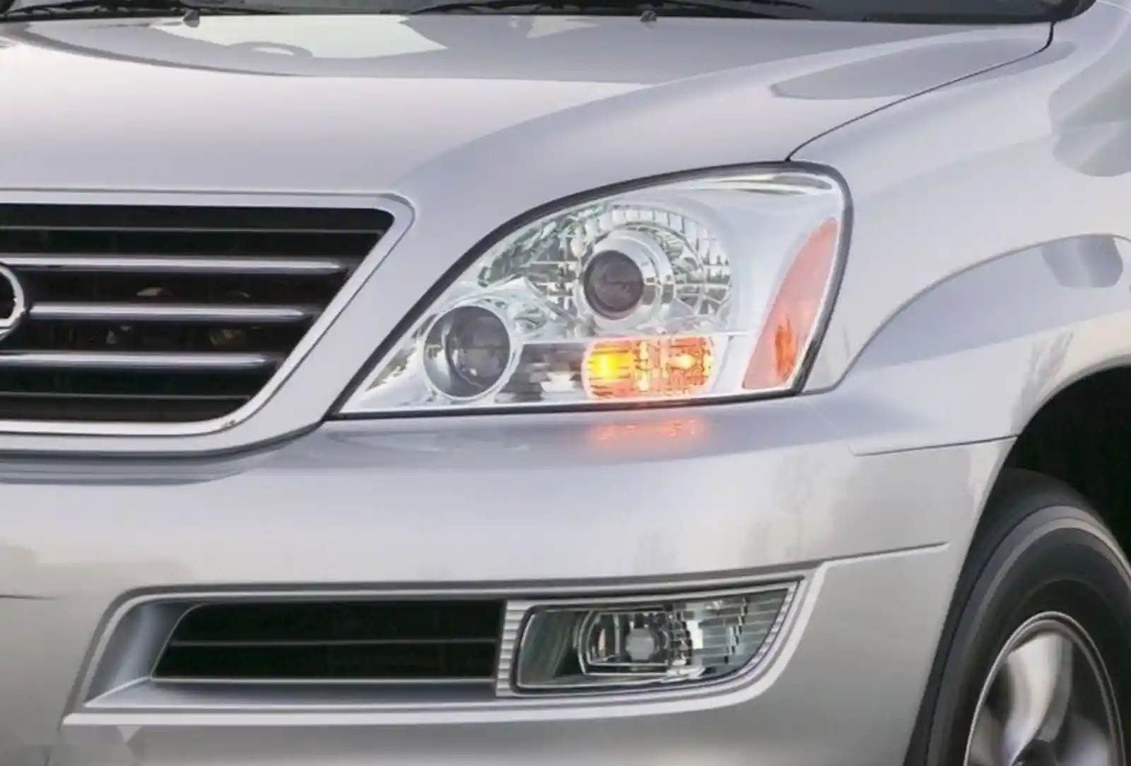 Стекло фары Lexus GX 1 2002-2009 — миниатюра 2