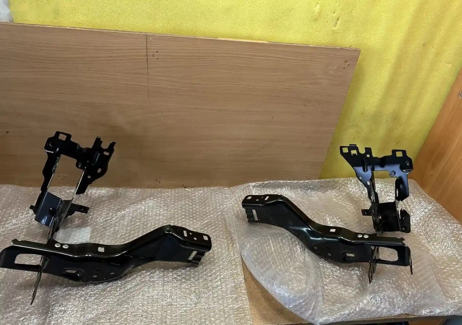 Кронштейн фары BMW G30