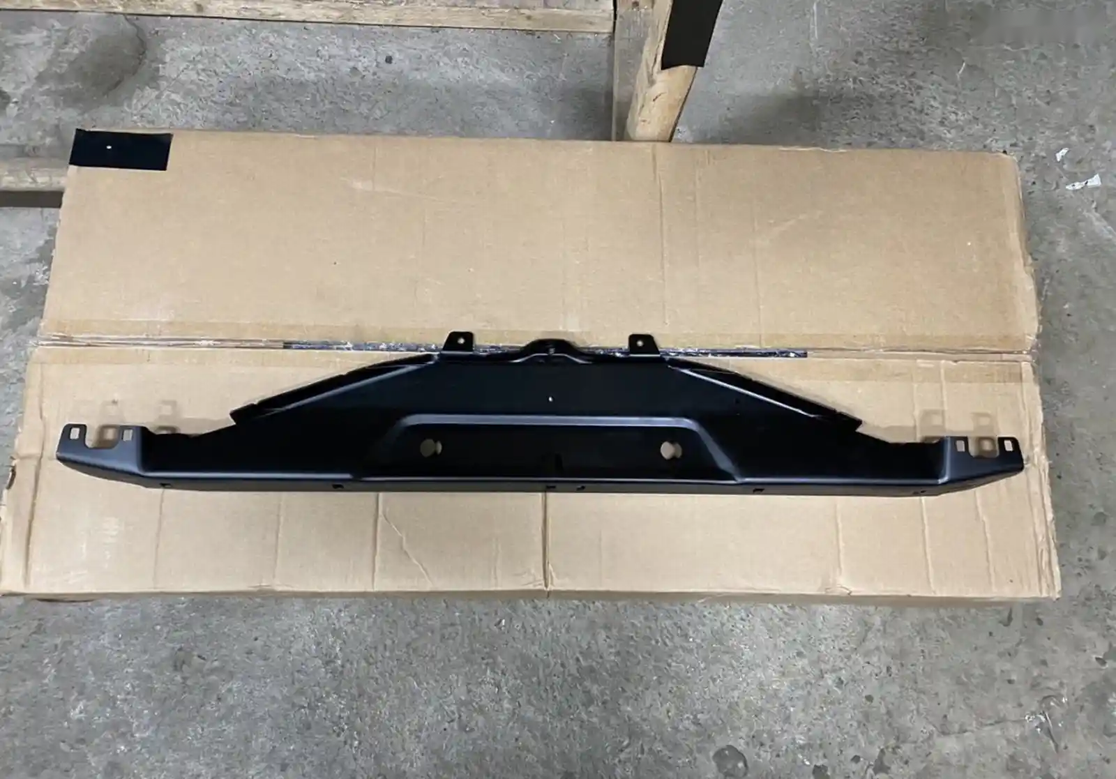 Передний панель BMW F10 — миниатюра 3