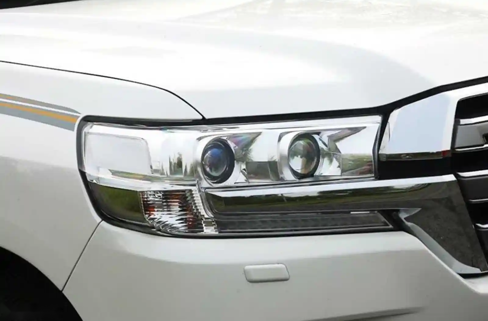 Стекло фары Toyota Land Cruiser J200 LC200 2015-2021 — миниатюра 2