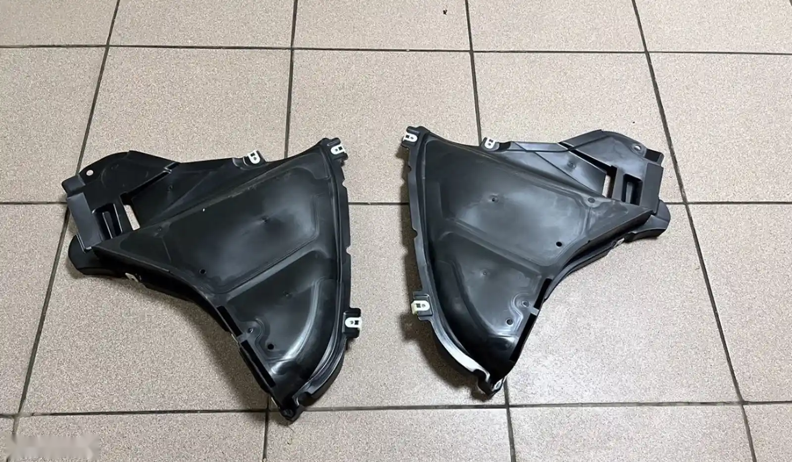 Пыльник переднего бампера BMW G30 LCI — миниатюра 2