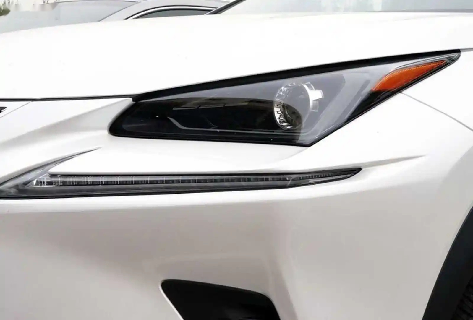 Стекло фары Lexus NX 2014-2021 — миниатюра 4