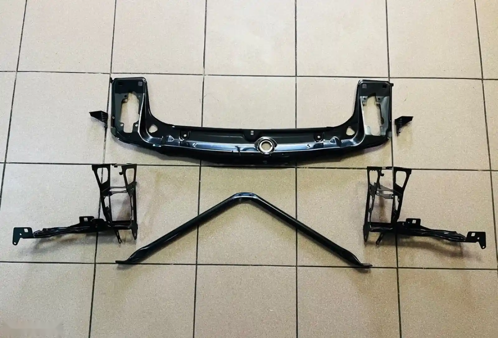 Передняя панель телевизор от BMW F10 F30 F90 G12 G30 M5