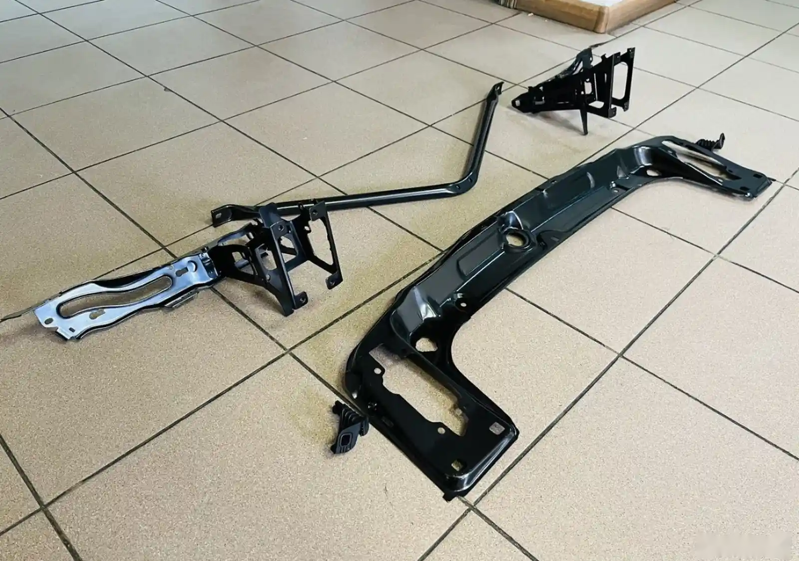 Передняя панель телевизор от BMW F10 F30 F90 G12 G30 M5 — миниатюра 3