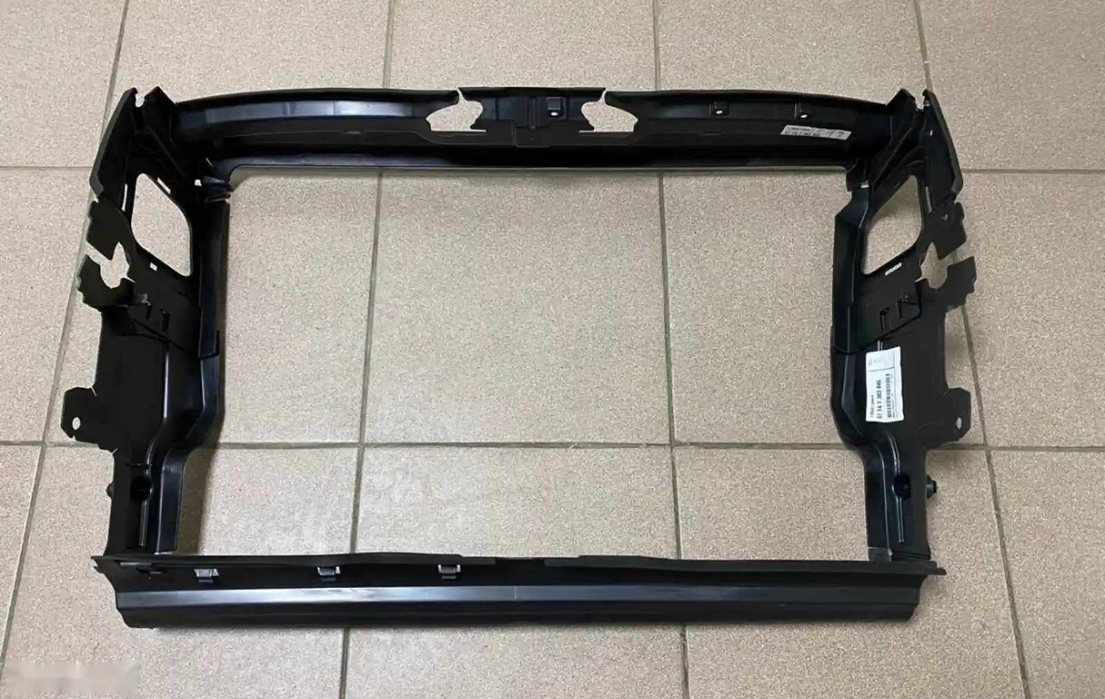 Рамка радиатора BMW G30