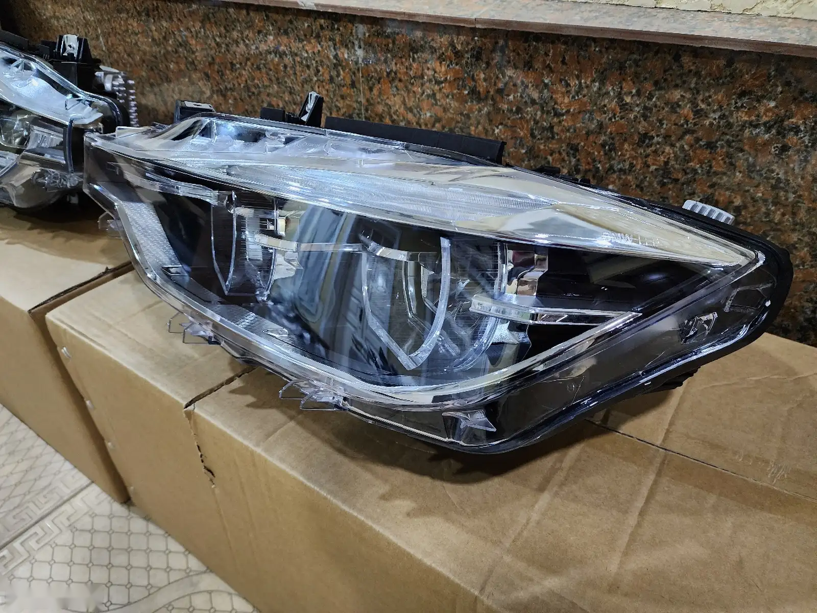 Фары Led BMW F30 — миниатюра 4