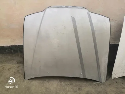 Капот от Тойота Марк 2
