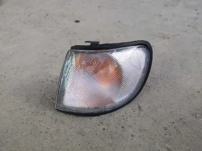 Поворотник от Nissan sunny