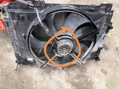 Моторчик радиатора от Mercedes Benz