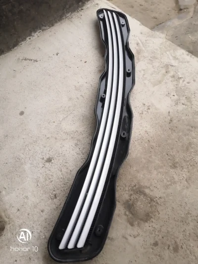 Ребро на Mercedec w210