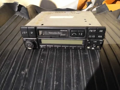 Магнитофон от mercedes benz w202