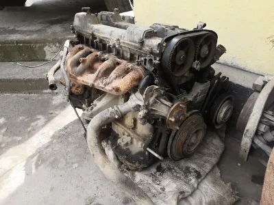 Двигатель от Toyota Mark 2 — миниатюра 3
