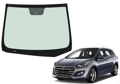 Лобовое стекло на Hyundai I30, 2012