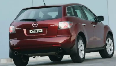 Стекло дверей Mazda CX 7