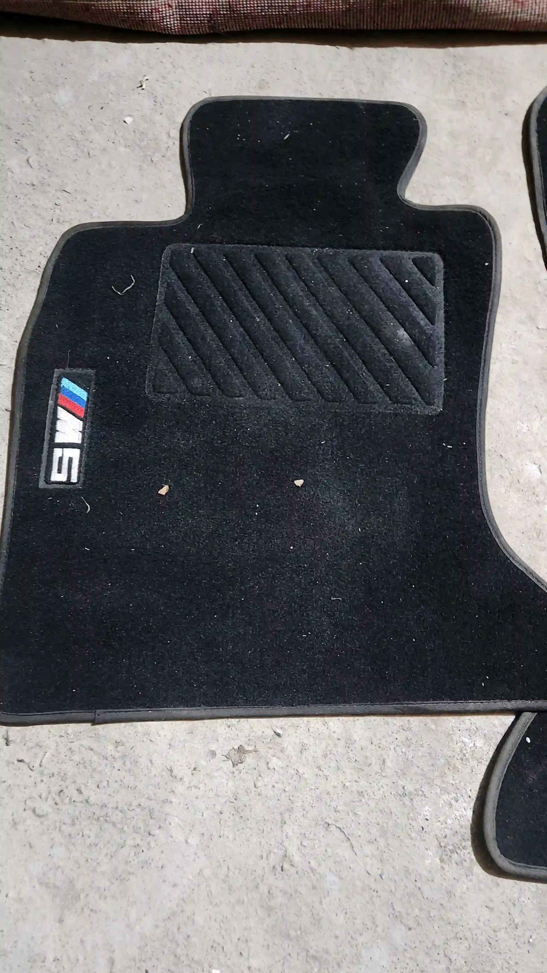 Полик от bmw f10 — миниатюра 2