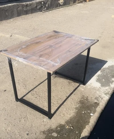 Стол