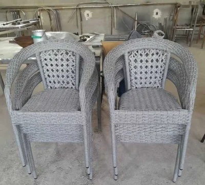 Плетенный стул