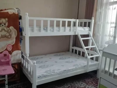 Двухъярусная кровать