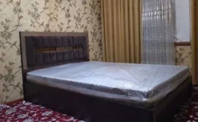 Двуспальная кровать